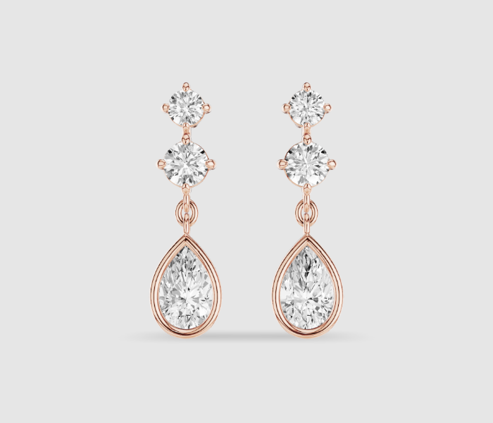 Why Maximalist Jewelry Is Making a Major Comeback